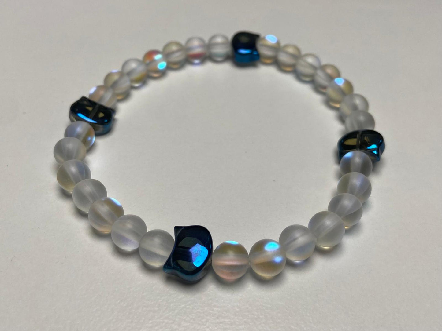Iridescent Moonlight Cat Stretch Bracelet